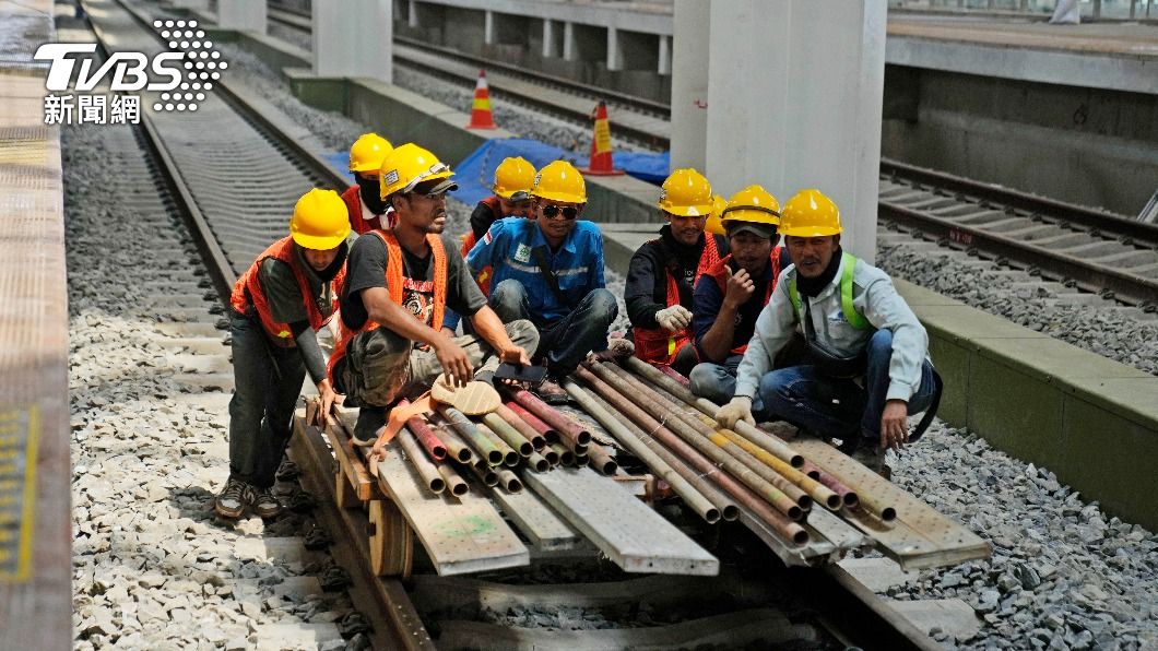 印尼高鐵工程釀民宅牆裂、馬路坑洞 居民氣炸:下雨就淹水