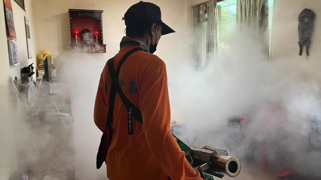 雙北登革熱都從台南玩回來!社區清空噴藥 民眾以為是詐騙