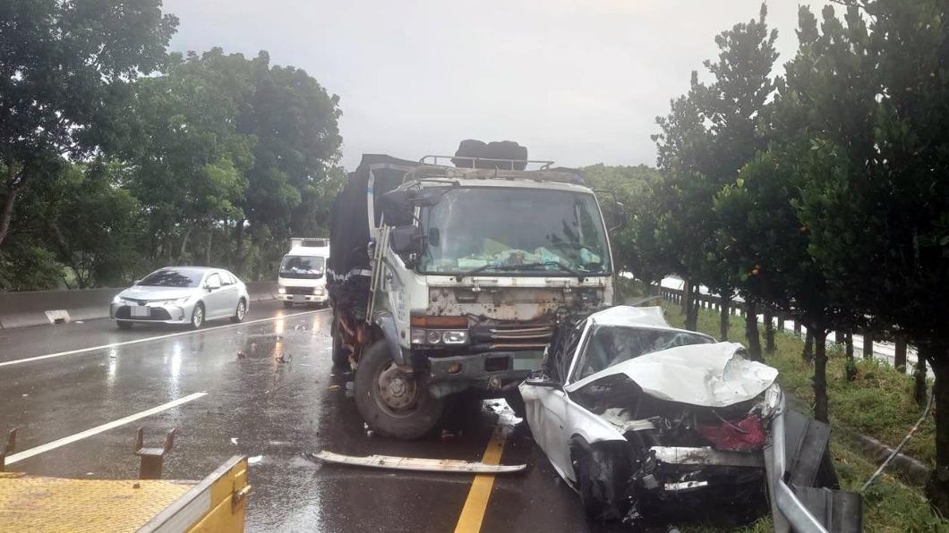 台78線斗南段天雨路滑4車追撞 6人輕傷