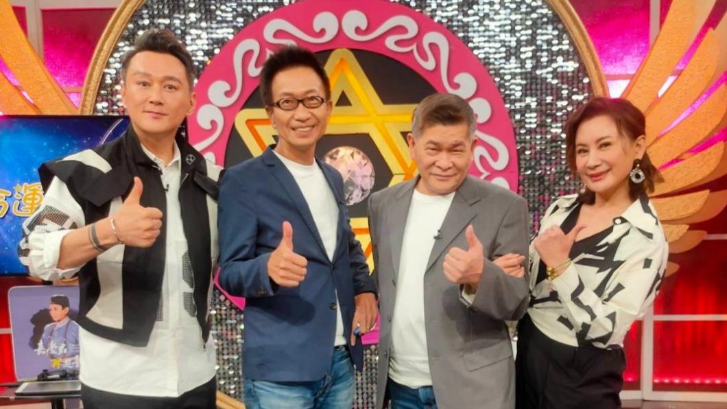 何篤霖（左起）、凌志文、澎恰恰和陳亞蘭進棚錄影。（圖／JET提供）