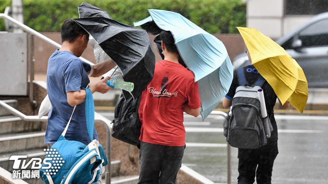 天氣/凱米颱風轟雨彈!半個台灣發紫 專家曝「威力最強時間點」