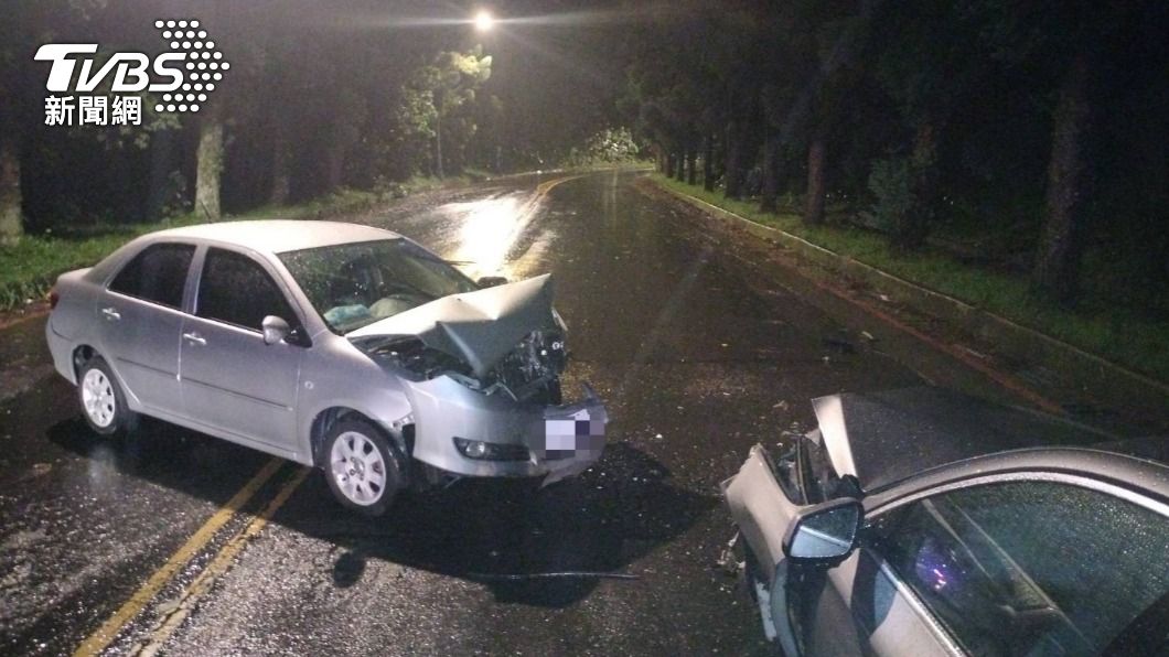 颱風夜死亡意外！新店妙齡女駕駛逆撞BMW　夾困車內身亡