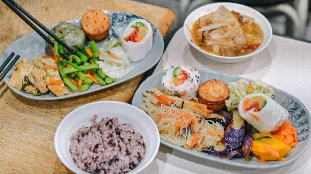 超過30道餐點,晚餐每人只要130。(圖/女子的休假計畫提供)