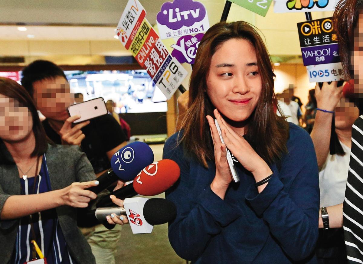 之前歐陽妮妮算是「炎上型」女星，一舉一動都被放大檢視，而且那時她也剛好經常出包。（圖／翻攝自東方IC）