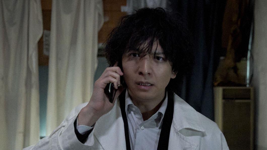 動搖國本?生田斗真「殺人魔身分」被抓包! 向井理收編他當奴隸