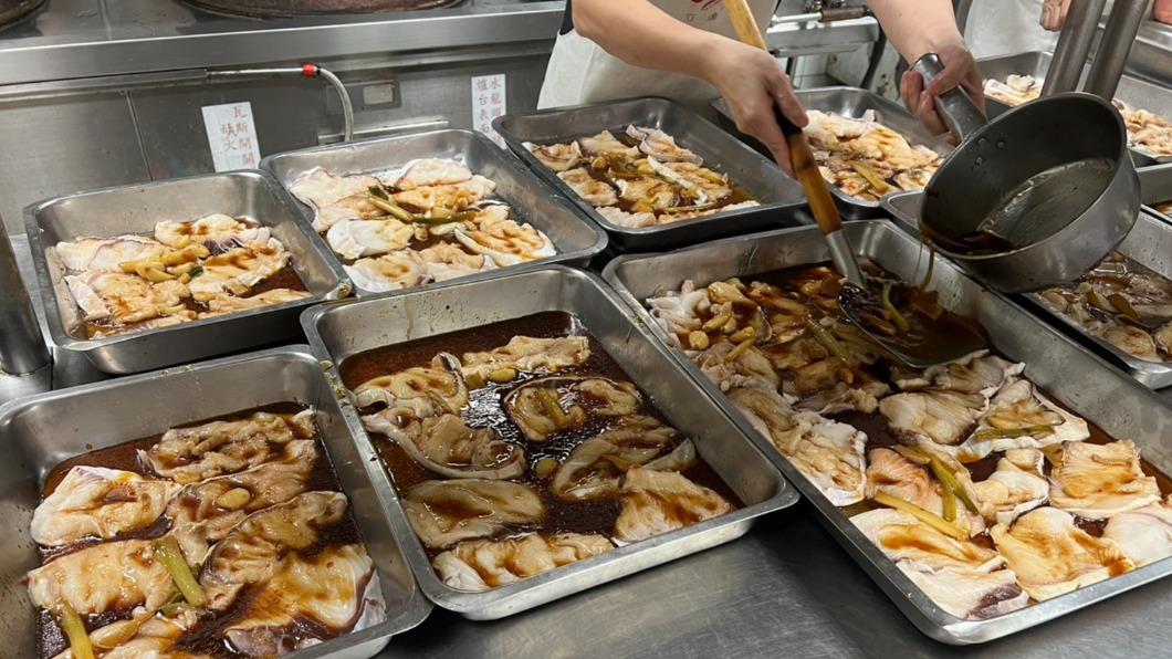 社福團體將全聯剩食帶回料理。(圖/社福團體提供)
