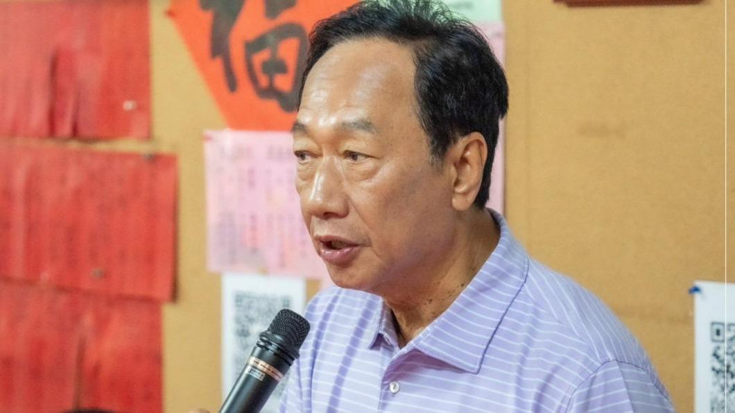 郭台銘動怒飆罵記者8分鐘!他嘆「雪上加霜」:早叫你買媒體