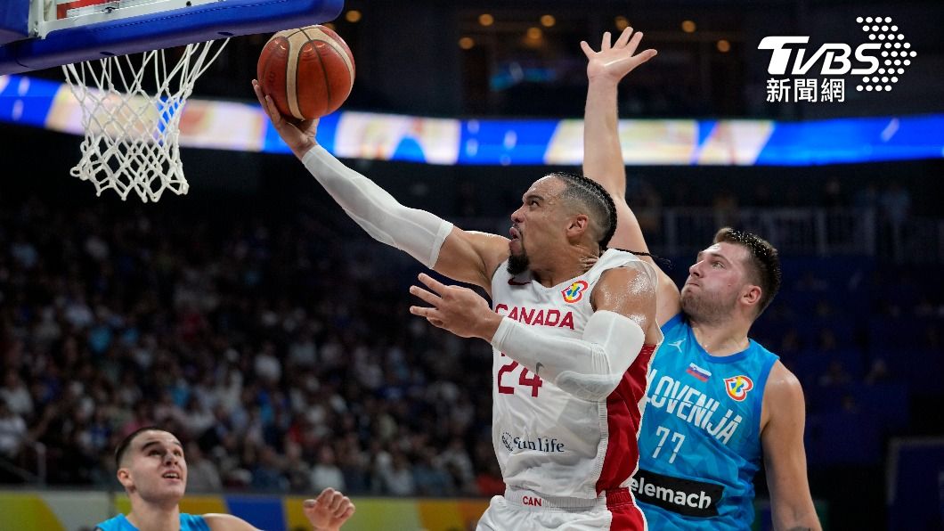NBA/噴垃圾話遭趕出場 賽後布魯克斯帶拳擊手套「揍」隊友