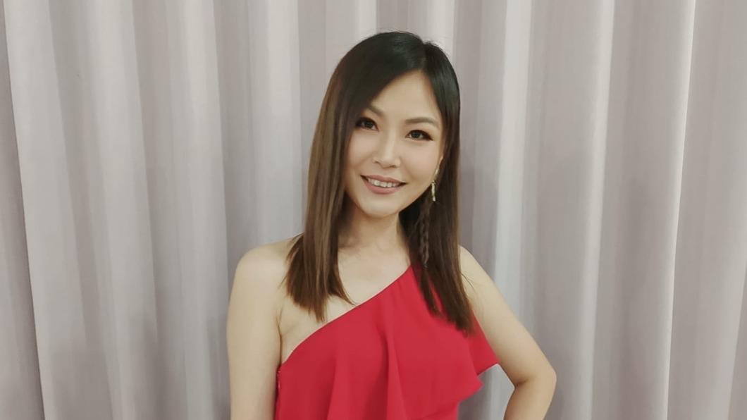 女星賣蔥油餅維生!又驚爆「長瘤開刀」 淚訴父生前願望