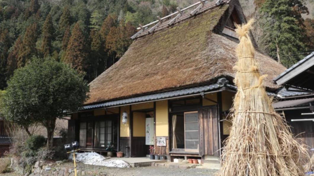 外國客不會用蹲式馬桶 京都小合掌村公廁「糞便噴滿地」