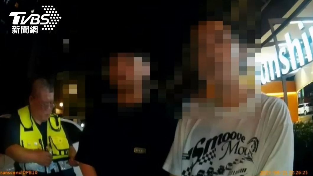 車窗緊閉也沒用！警聞到怪異「青草味」搜出大麻煙彈菸草