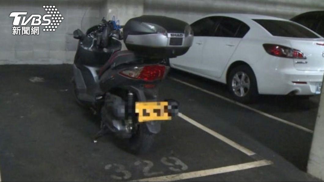 重機只能在汽車停車格。（圖／TVBS資料畫面）