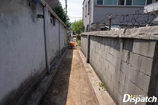 H女稱自己曾被叫到學校旁的巷子挨揍。(圖/翻攝自Dispatch)
