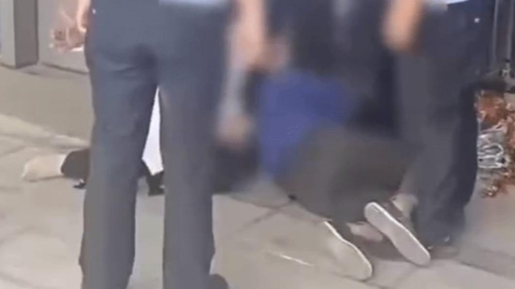 「肇事」清潔工疑似不堪辱罵輕生。(圖/翻攝自@百姓關注 微博)