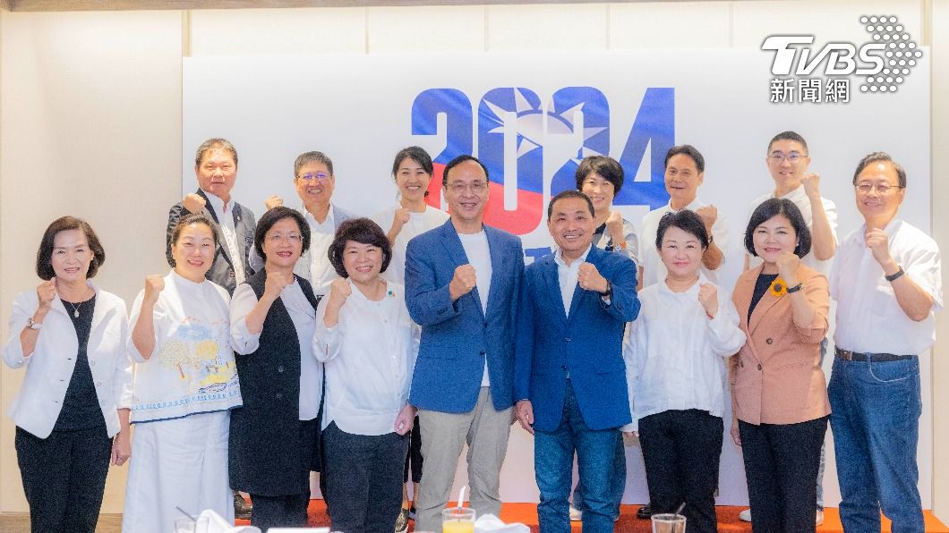 侯友宜宣布，敦請朱立倫擔任全國競選最重要的職務。（圖／侯友宜競辦提供）