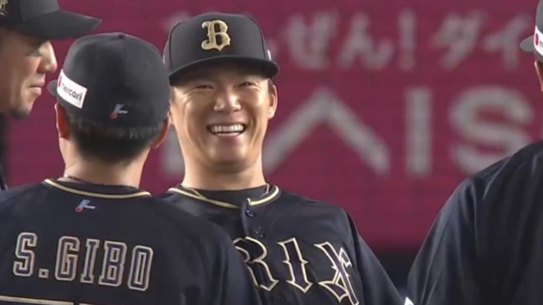 山本由伸在大聯盟多隊的關注下投出第二年的無安打比賽。(圖/翻攝自@67kta_ Twitter)