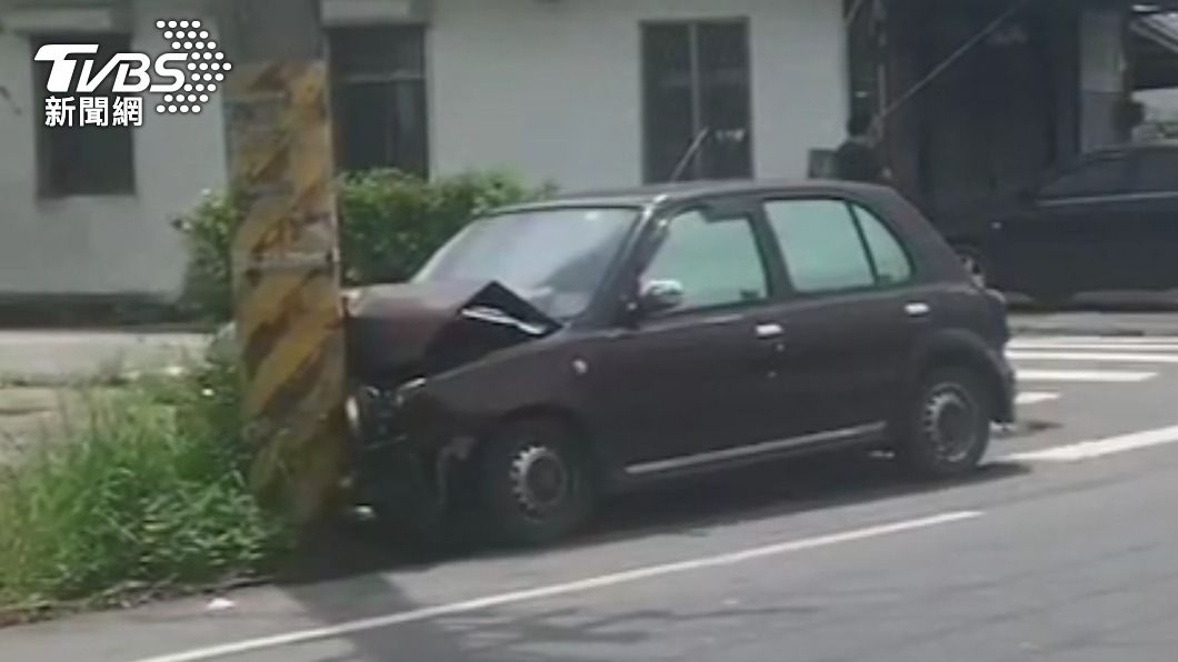 花蓮台9線死亡車禍!7旬婦開車自撞電線桿 傷重送醫不治