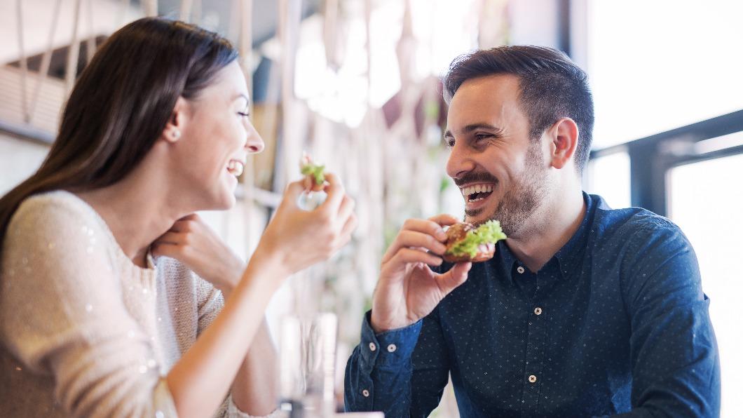 竹科男特地請女銀行員吃西堤。(示意圖,非當事人/shutterstock達志影像)