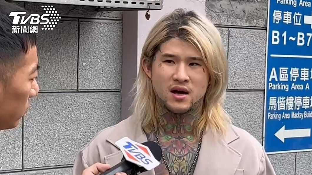 陳姓男網紅和女友受傷嚴重。(圖/周育鋒攝)