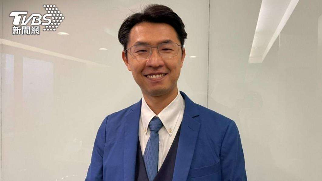 律師劉韋廷指出,一旦簽約合約就生效,單方面解約需負擔損害賠償。(圖/TVBS)
