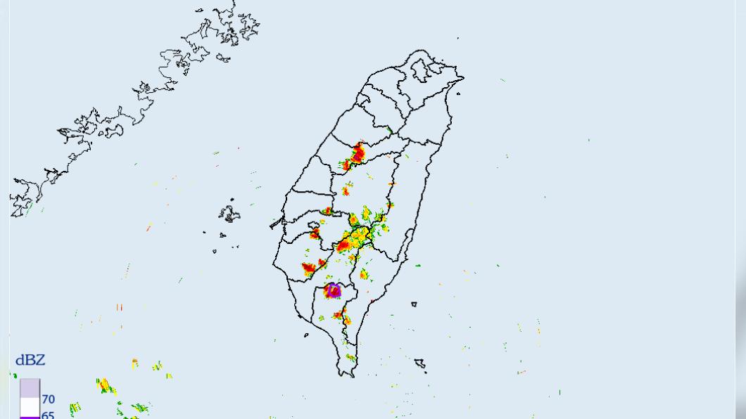 國家警報響!大雷雨狂襲屏東 1山區現暴雨