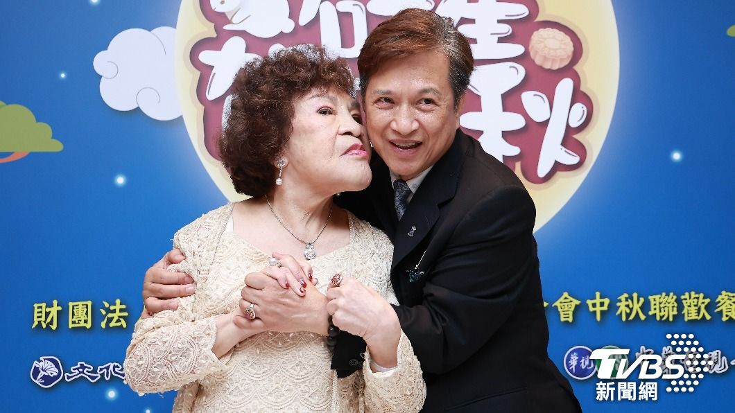 周遊嬌喊「老公硬要」忙到天亮沒睡! 見一幕哽咽落淚:見1次賺1次