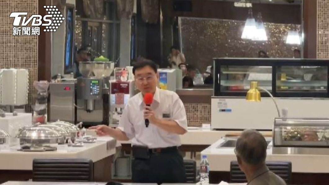 面談大直受災戶!基泰總座馮先勉喊話「是家人」