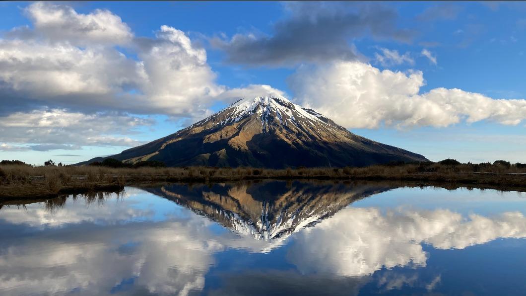 從600公尺高摔落!登山客「被雪堆接住」奇蹟撿回一命
