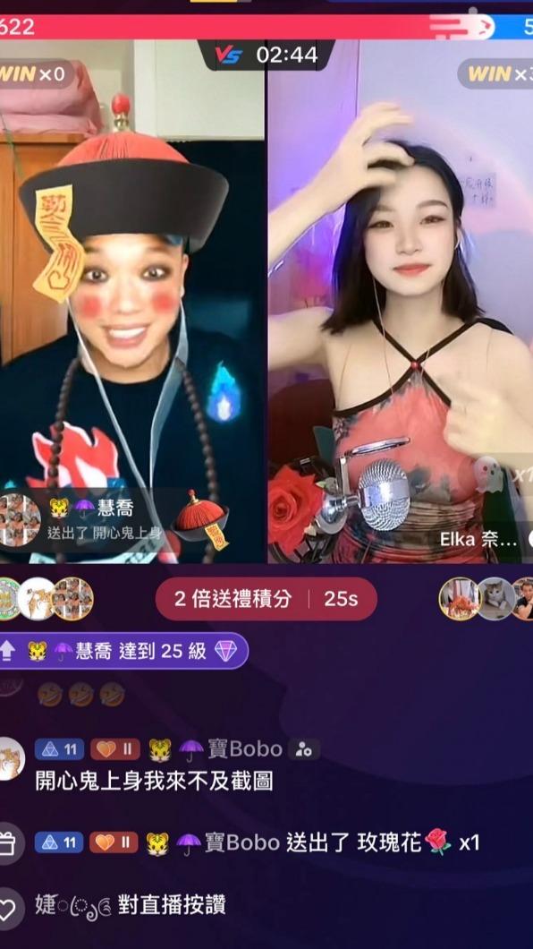 阿虎(左)轉戰直播界後,目前可以月入10萬以上。(圖/經紀人提供)