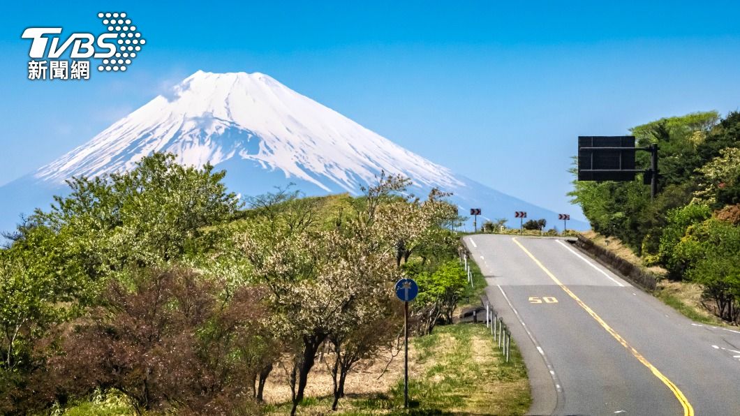 人氣景點！富士山入山費恐暴漲10倍　考慮蓋輕軌管控車輛