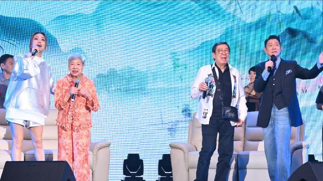 眾多明星好友到場預祝華仔62歲生日。（圖／台灣映藝提供）