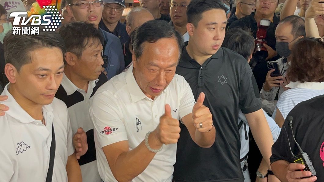 郭台銘明8點半宣布副手!這2天登記 黃士修不夠還要找發言人