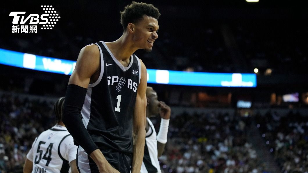 NBA/石佛接班人!文班亞馬傳打先發大前鋒 馬刺「黑白雙塔」成形