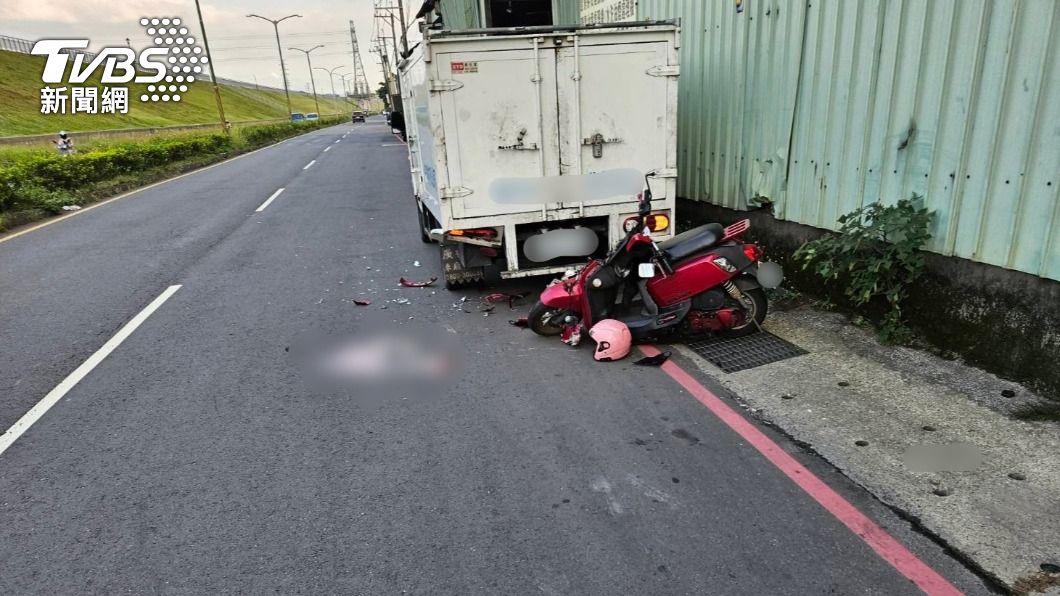 新北女騎士詭異撞違停貨車 顱底骨折一度昏迷
