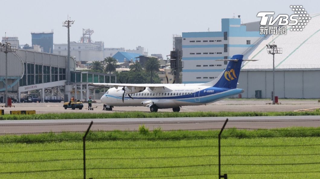 快訊/華信班機「指示異常」急返小港機場 公司道歉了