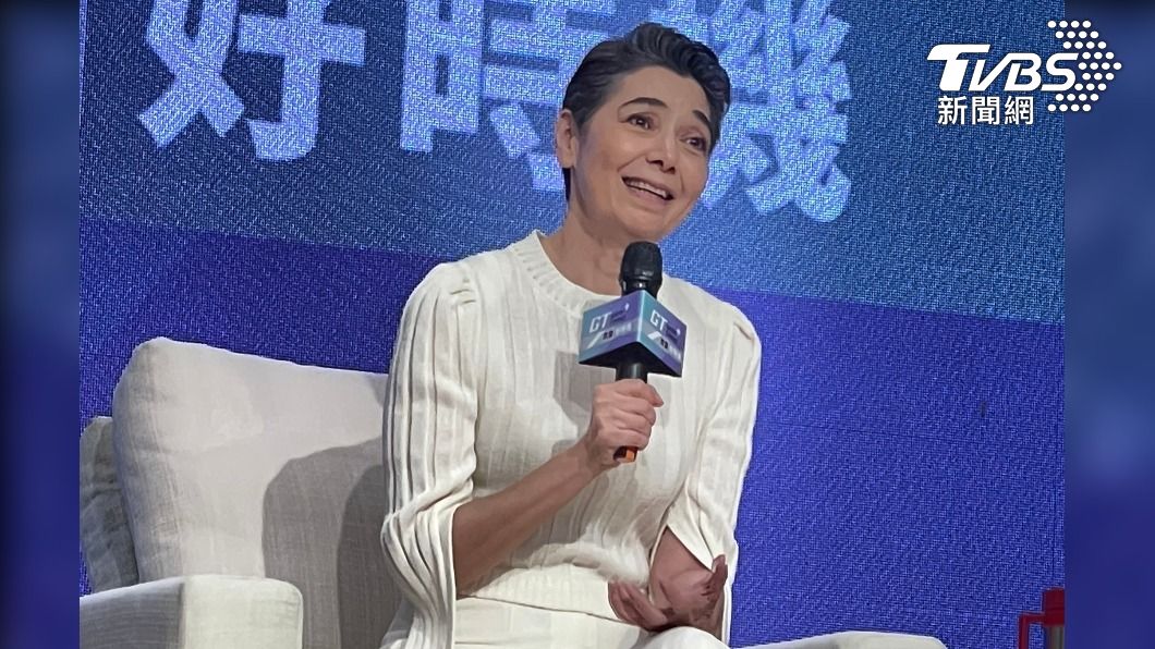 被郭台銘讚唯一人選！賴佩霞「攻讀哈佛」　超狂學經歷一次看