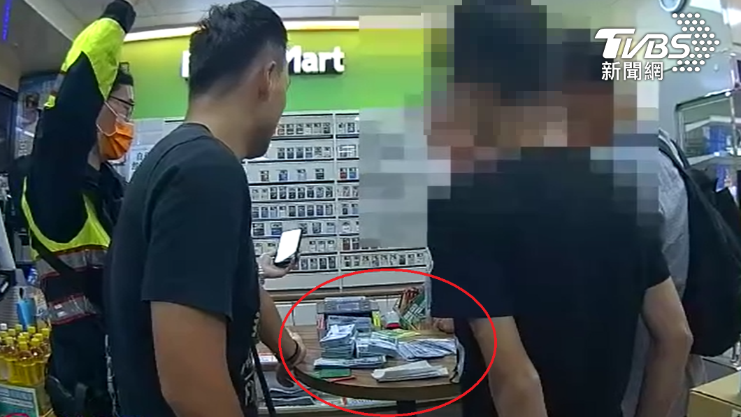 都是別人的辛苦錢！14歲少年翹課當車手　一句話乖乖拿出贓款