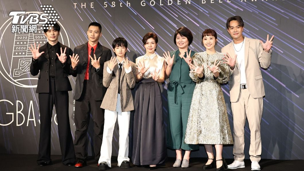 姚淳耀(左起)、黃冠智、白潤音、于子育、嚴藝文、Lulu、柯大堡同台參與金鐘58入圍盛事。(圖/張哲鳴攝)