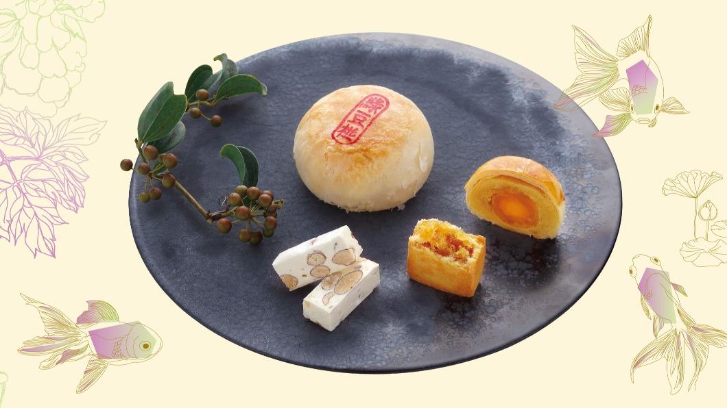 除了陳耀訓外,台中聯翔蛋黃酥也受到網友們大力推薦。(圖/翻攝自「聯翔餅店」臉書)