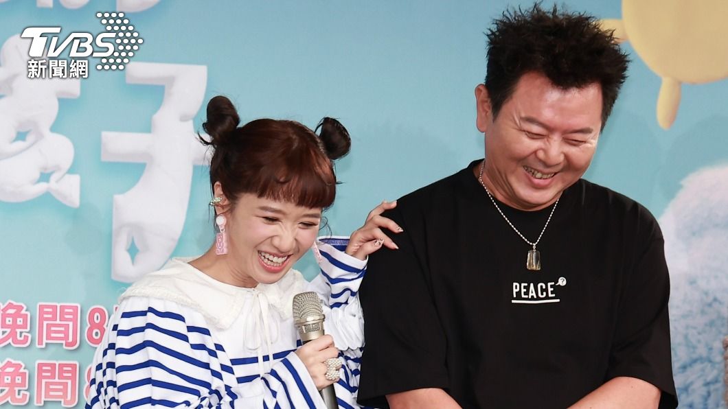 Lulu(左)、庹宗康一起出席記者會。(圖/黃城碩攝)