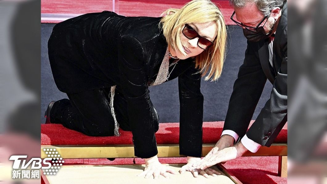 X JAPAN團長YOSHIKI好萊塢留印　好友李秉憲同場見證