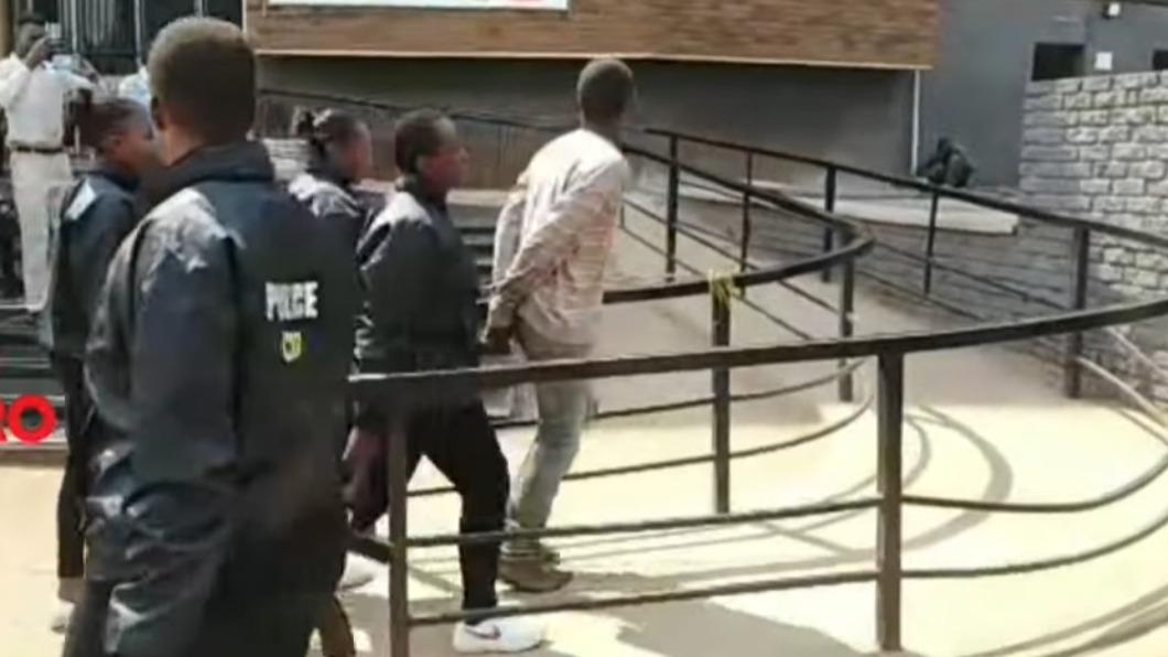 Ndlovu涉5項謀殺、2巷殺人未遂罪，正準備開庭。（圖／翻攝自YouTube  ZTNPRIME）
