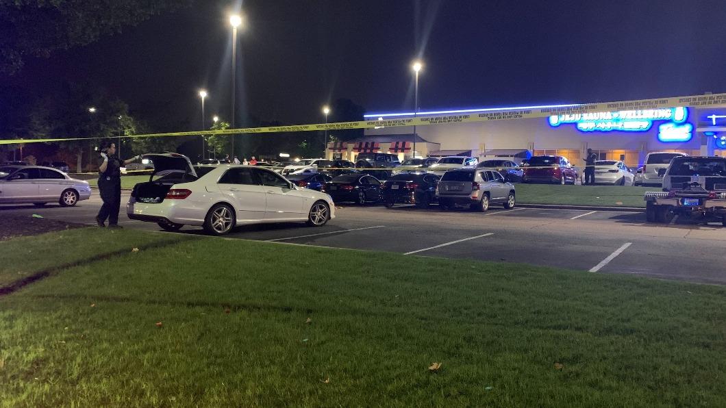 喬治亞州警局在當地一處水療中心停車場,某個後車廂內查獲女性遺體。(圖/翻攝自Gwinnett County Police臉書粉專)