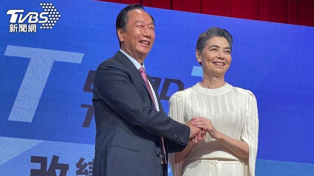 不畏國籍爭議!郭台銘、賴佩霞明早登記 「這天」啟動連署