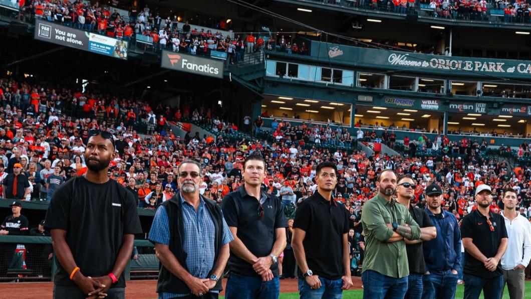 陳偉殷(圖左4)曾在2012年至2015年效力金鶯隊。(圖/翻攝自Facebook@Baltimore Orioles)