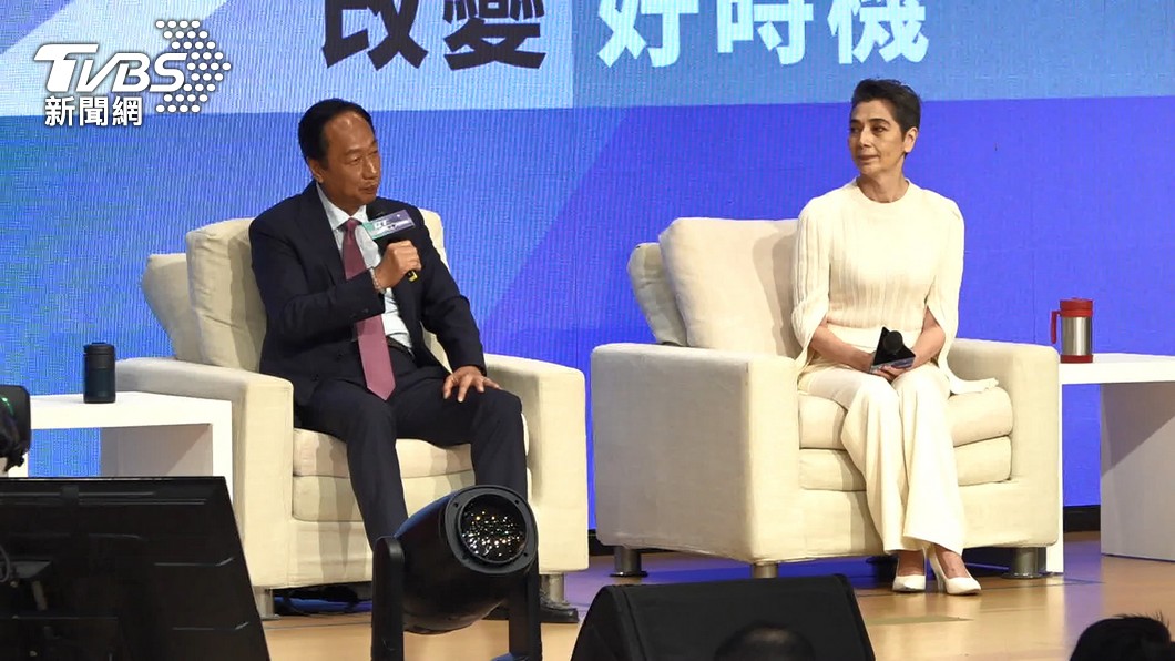 大動作「放棄美國籍」!賴佩霞宣布啟動程序:全心與郭台銘合作