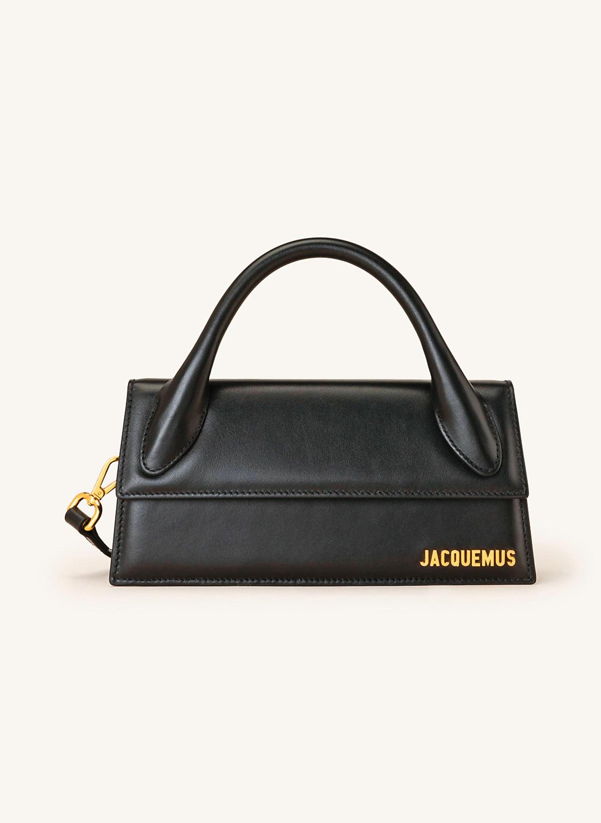 法國當紅設計師品牌Jacquemus推出的Le Chiquito單肩包,不含運費約€800(新台幣26600元)。(圖/翻攝自Mytheresa.com)