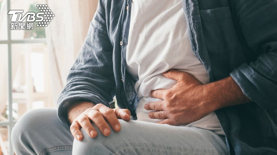 該名70歲老先生表明噁心想吐吃不下,前往急診就醫。(示意圖/Shutterstock達志影像)