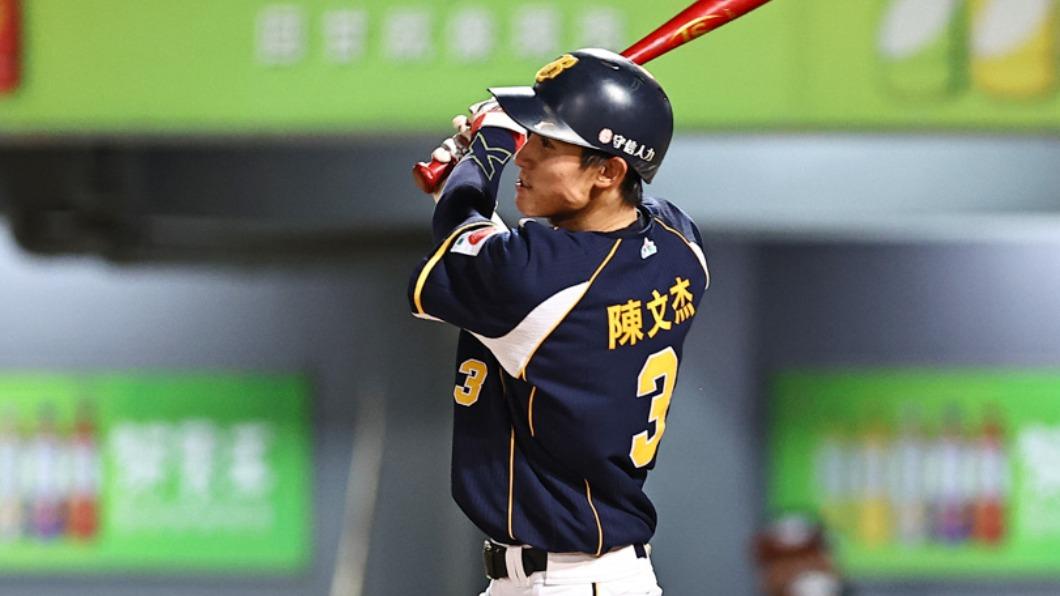 中華職棒/中信兄弟大勝統一獅 陳文杰獲選MVP