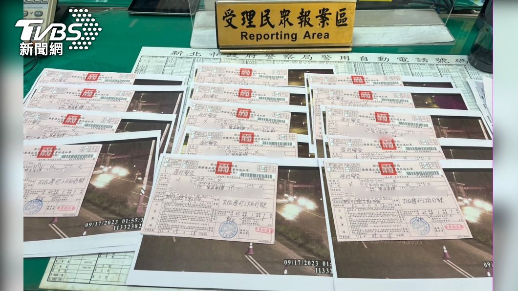 警方開出33張違規罰單。(圖/TVBS)